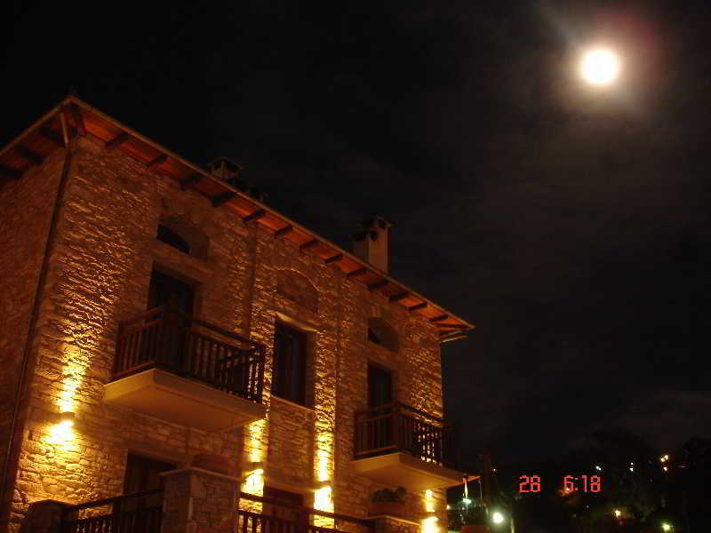 Maritsas Hotel & Suites Portaria  Exterior photo