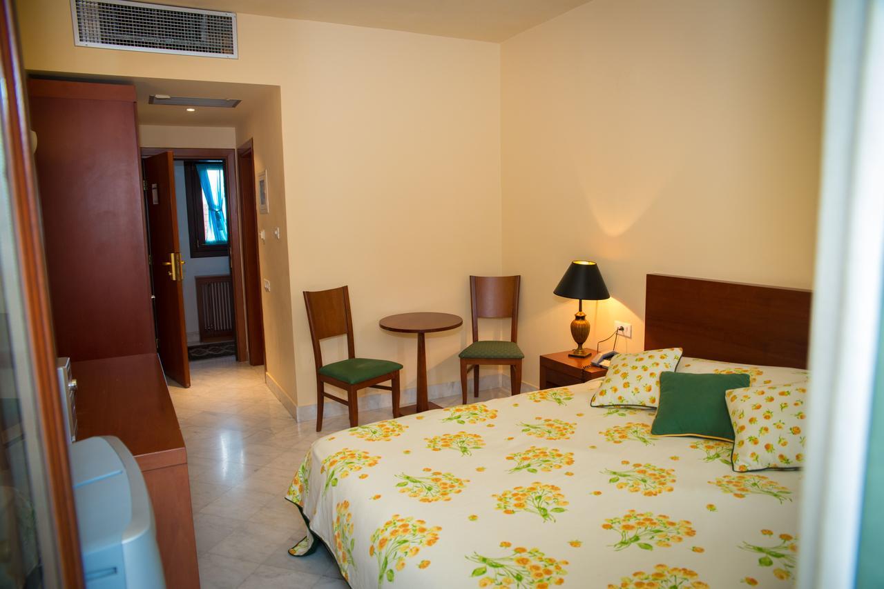 Maritsas Hotel & Suites Portaria  Exterior photo
