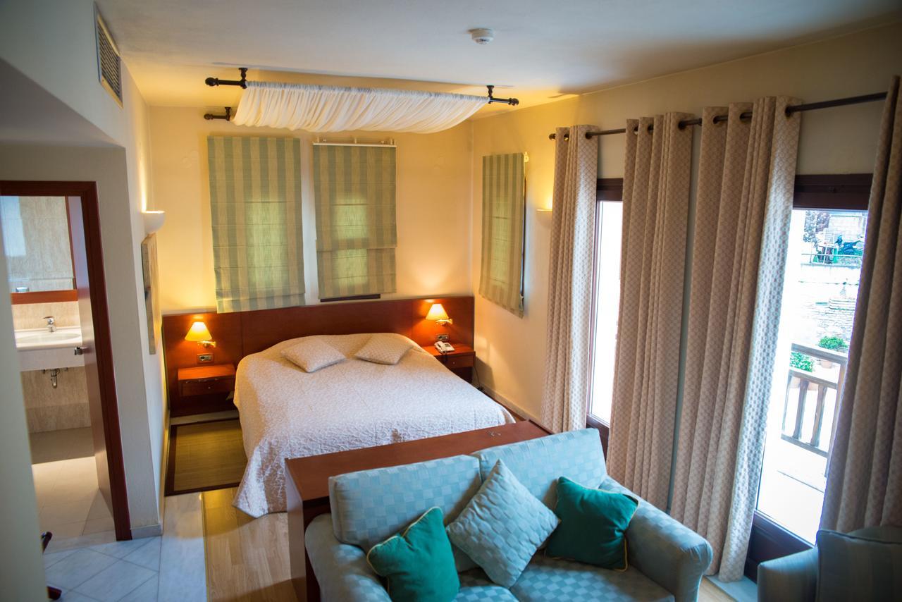 Maritsas Hotel & Suites Portaria  Room photo
